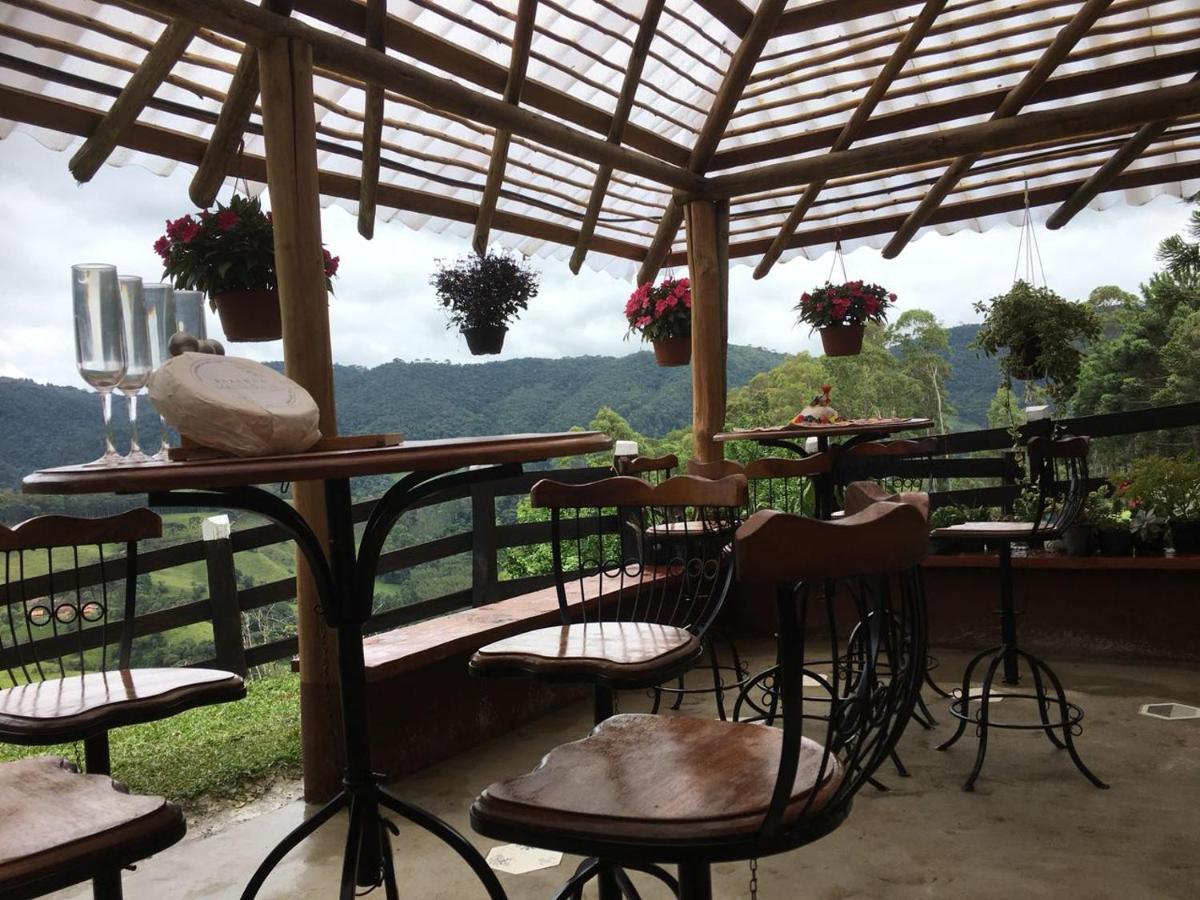 Paraiso Na Montanha, Sitio Siriema Casa de férias Campos do Jordão